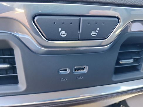 New 2026 GMC Sierra 3500 SLT w/ SLT Premium Package image 13