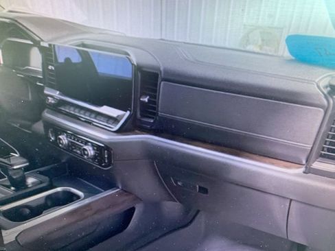 Used 2023 GMC Sierra 1500 SLT w/ SLT Premium Package image 7