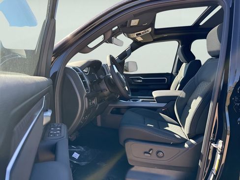 New 2026 RAM 1500 Big Horn AWD/4WD image 18