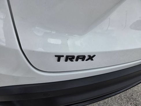 Used 2025 Chevrolet Trax RS w/ Driver Confidence Package FWD image 10