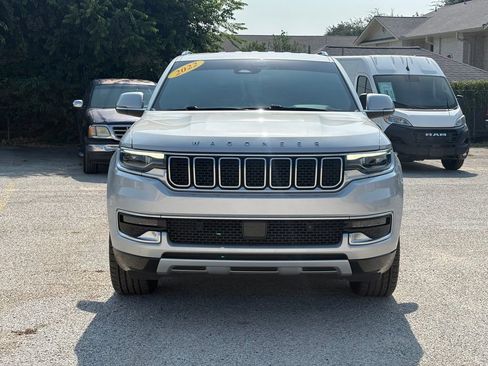 Used 2022 Jeep Wagoneer Series II RWD image 2
