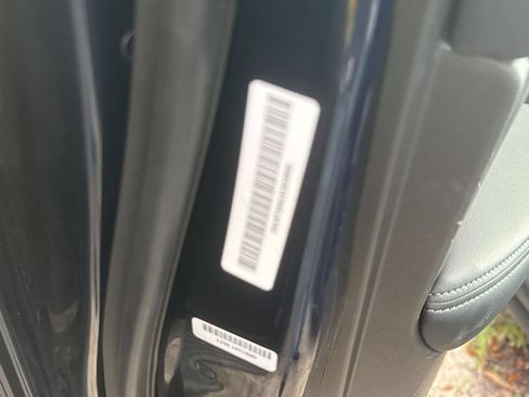 Used 2025 Nissan Rogue SV AWD/4WD image 10