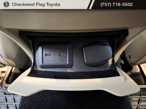 Used 2022 Mercedes-Benz GLC 300 4MATIC image 43