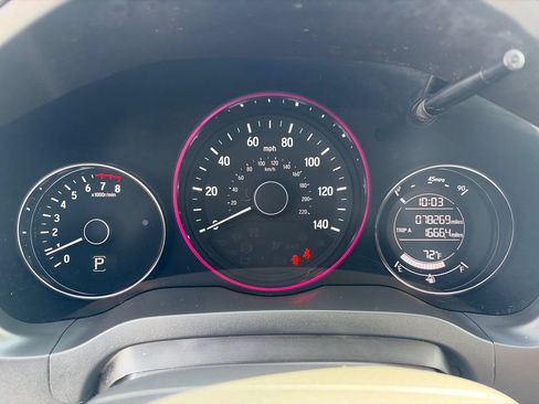Used 2018 Honda HR-V EX image 18