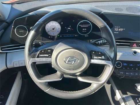 Used 2023 Hyundai Elantra Limited image 10