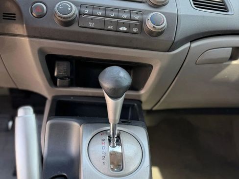 Used 2010 Honda Civic LX image 8