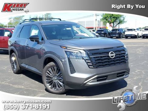 New 2026 Nissan Pathfinder SL AWD/4WD image 1