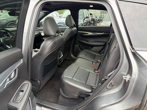 Used 2023 INFINITI QX50 Sport AWD/4WD image 10