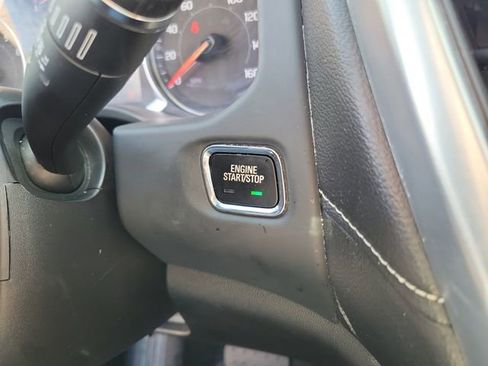 Used 2023 GMC Acadia SLE w/ Driver Convenience Package FWD image 25