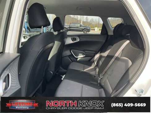 Used 2024 Kia Soul LX w/ Option Group 015 image 8