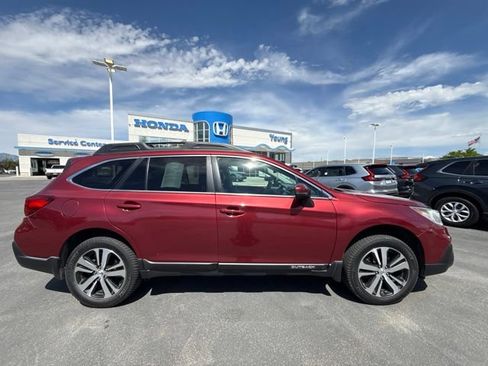Used 2019 Subaru Outback 2.5i Limited w/ Popular Package #2 AWD/4WD image 3