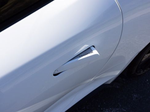 Used 2023 Jaguar F-TYPE R-Dynamic image 20