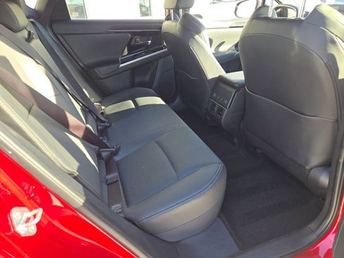 Used 2024 Subaru Solterra Limited image 9