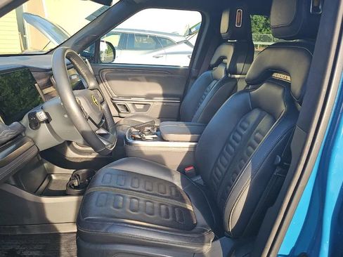 Used 2023 Rivian R1S Adventure AWD/4WD image 8