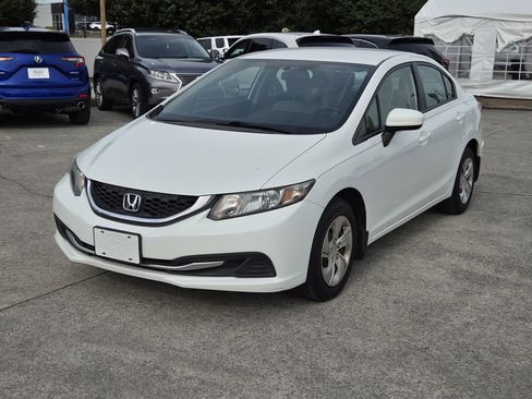 Used 2014 Honda Civic LX image 2