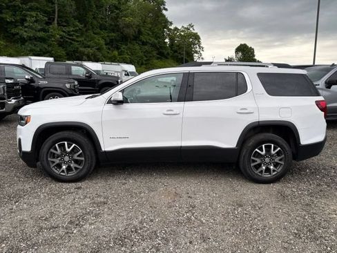 Used 2023 GMC Acadia SLE w/ Driver Convenience Package AWD/4WD image 2