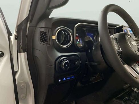 Used 2024 Jeep Wrangler Sahara 4xe w/ Technology Group image 25