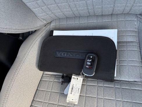 New 2026 Honda HR-V LX image 34