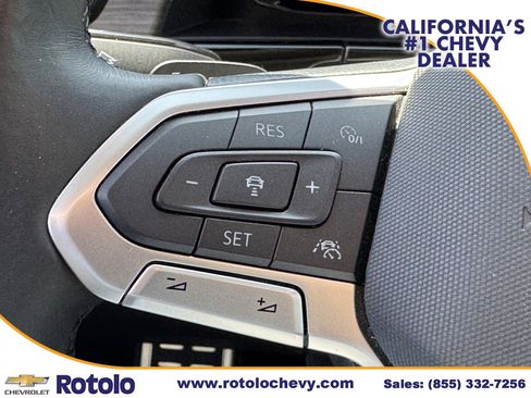 Used 2025 Volkswagen Atlas SEL Premium R-Line AWD/4WD image 28