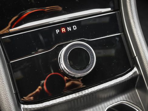 New 2025 Jeep Grand Cherokee Altitude image 21