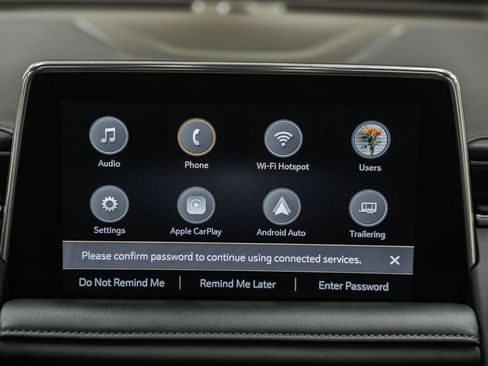 Used 2021 Chevrolet Suburban Z71 image 28