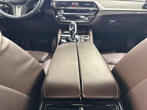 Used 2023 BMW 540i xDrive w/ M Sport Package AWD/4WD image 35