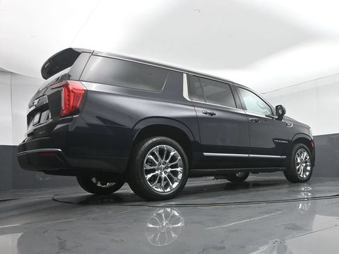 Used 2022 GMC Yukon XL SLT w/ SLT Premium Package AWD/4WD image 77
