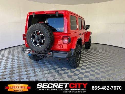 Used 2023 Jeep Wrangler Unlimited Rubicon 4xe w/ Cold Weather Group AWD/4WD image 7