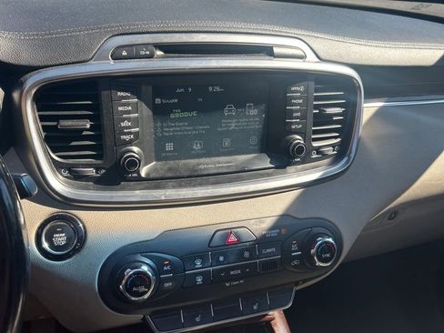 Used 2018 Kia Sorento EX w/ EX Advanced Touring Package AWD/4WD image 11