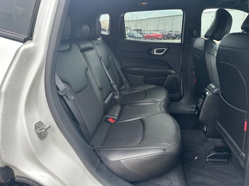Used 2025 Jeep Compass Trailhawk AWD/4WD image 23