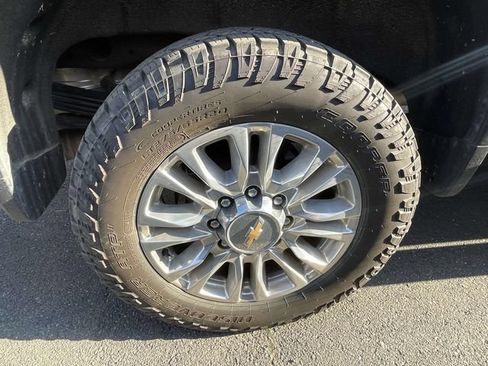 Used 2022 Chevrolet Silverado 2500 High Country AWD/4WD image 8