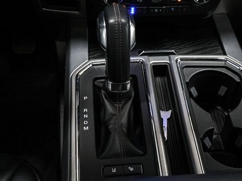 Used 2020 Ford F150 Platinum w/ Equipment Group 701A Luxury AWD/4WD image 31