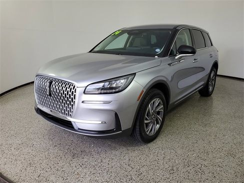 Used 2024 Lincoln Corsair FWD image 2