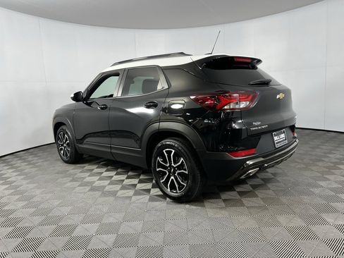 Used 2023 Chevrolet TrailBlazer ACTIV w/ Sun and Liftgate Package image 8