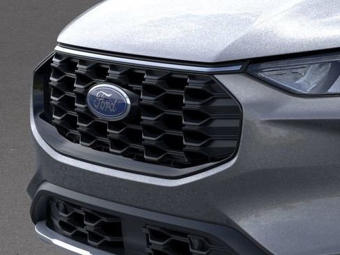 New 2025 Ford Escape ST-Line w/ Cold Weather Package FWD image 17