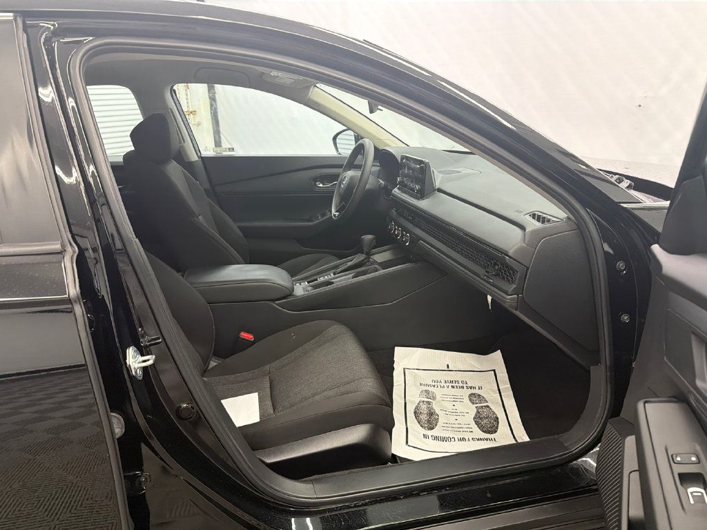 Used 2023 Honda Accord LX image 13