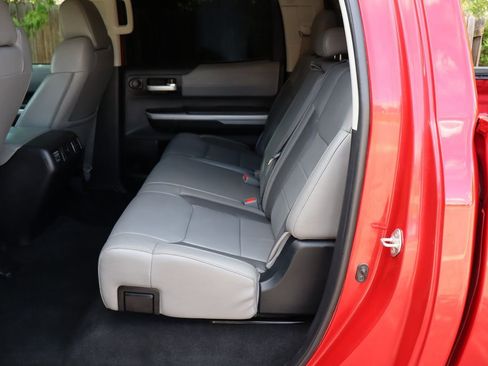 Used 2018 Toyota Tundra Limited w/ Limited Premium Package AWD/4WD image 20
