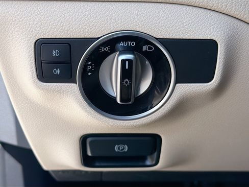Used 2019 Mercedes-Benz GLA 250 image 34