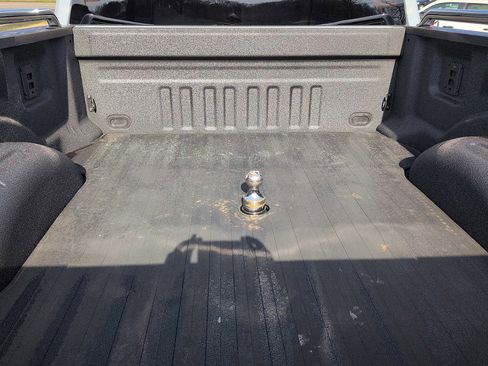 Used 2025 Ford F250 Platinum image 12