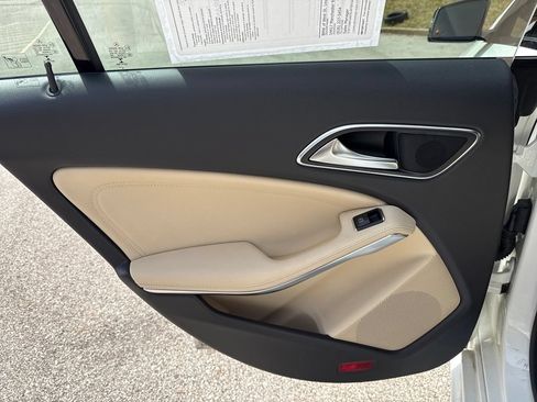 Used 2019 Mercedes-Benz CLA 250 4MATIC image 22