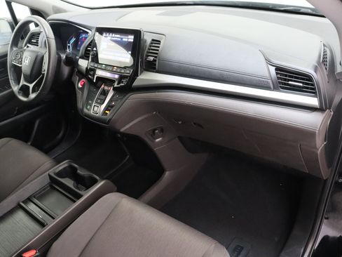Used 2018 Honda Odyssey EX image 36