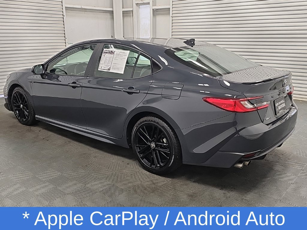 Used 2025 Toyota Camry SE FWD image 6