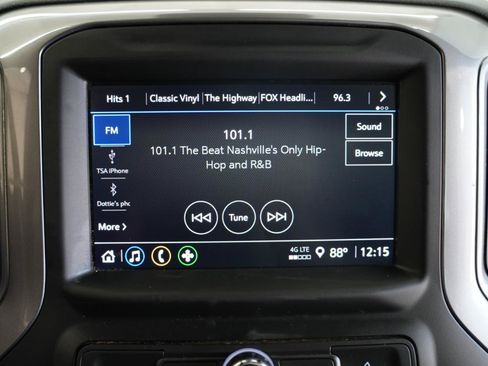 Used 2022 Chevrolet Silverado 1500 Custom Trail Boss AWD/4WD image 19