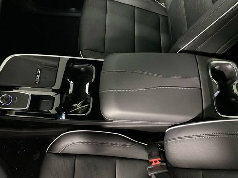 Used 2026 Buick Enclave Sport Touring w/ Power Package AWD/4WD image 20