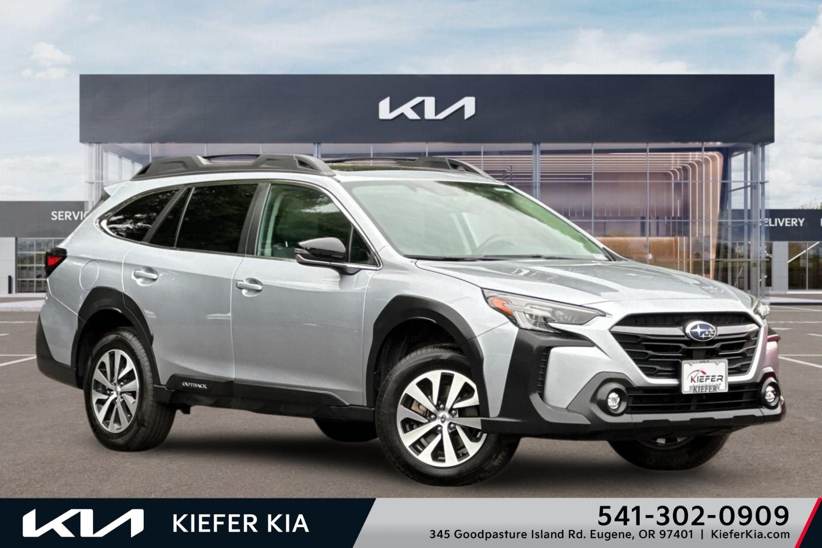 Used 2025 Subaru Outback Premium AWD/4WD image 1