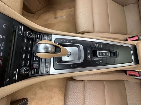 Used 2017 Porsche 911 Carrera RWD image 25