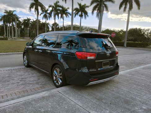 Used 2016 Kia Sedona SX Limited image 15