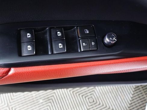 Used 2019 Toyota Camry XSE image 36