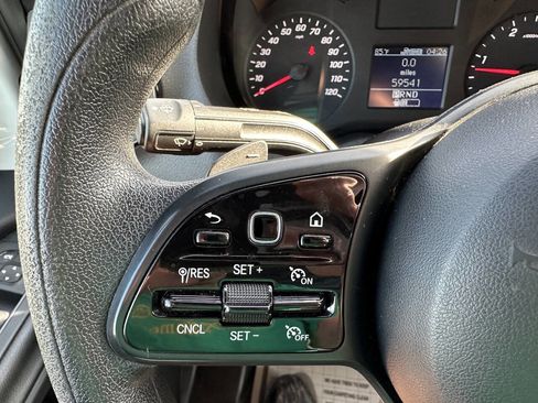 Used 2022 Mercedes-Benz Sprinter 3500 image 25