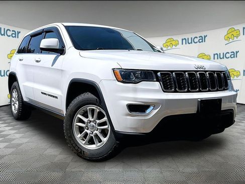 Used 2018 Jeep Grand Cherokee Laredo AWD/4WD image 1